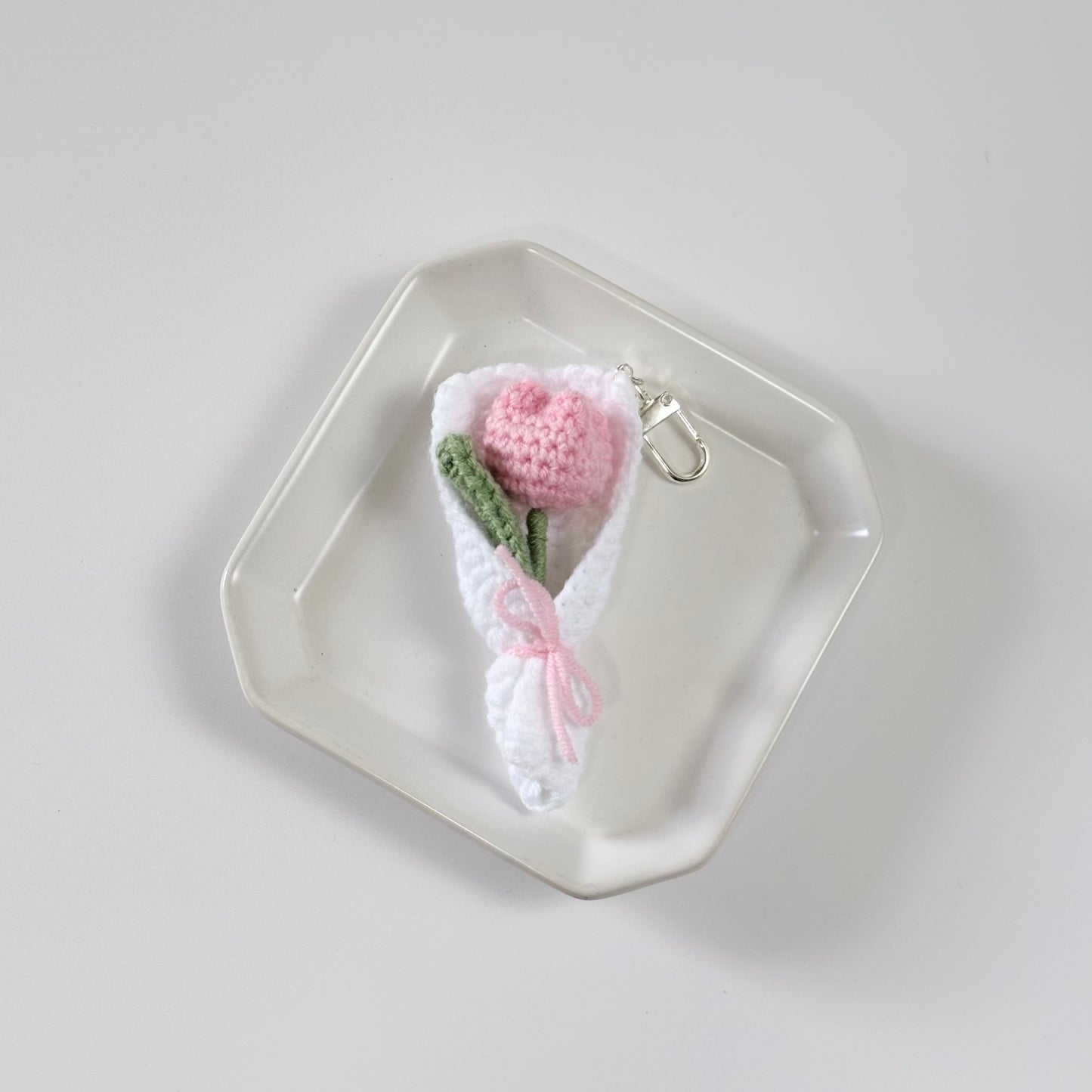 teeny tiny bouquet keychain — chubby tulip